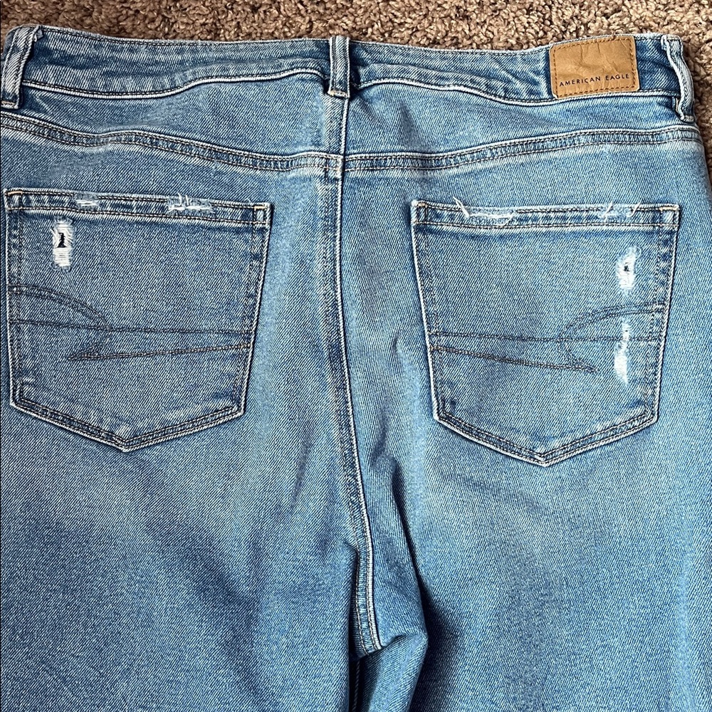 American Eagle Mom Straight Leg Jeans - Picture 4 of 4